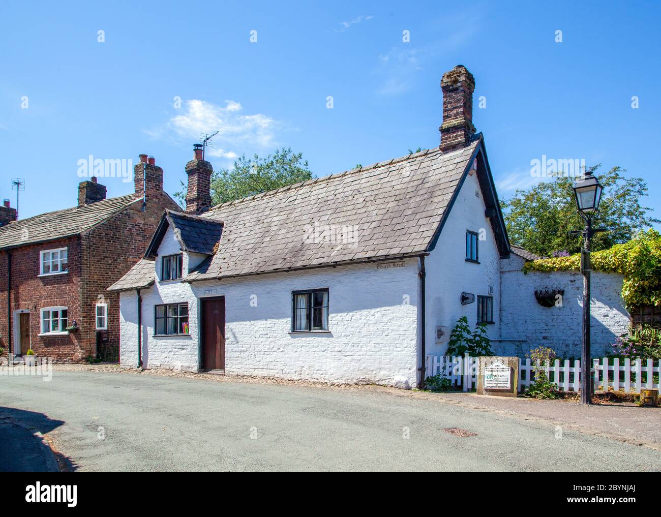 The Old Smithy The Blacksmiths casa nel villaggio rurale di Cheshire di Great Budworth Inghilterra UK Foto Stock