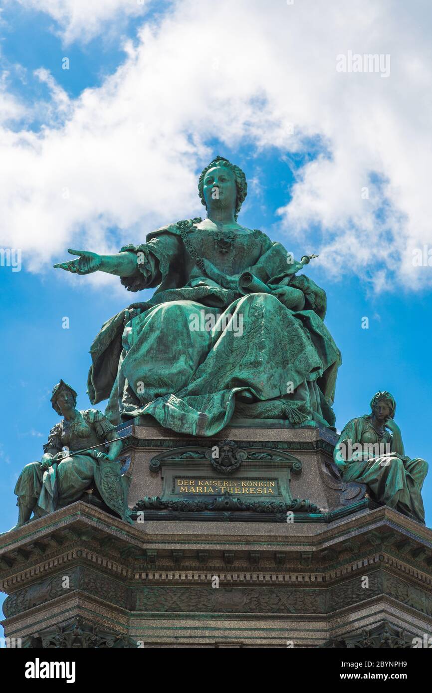 Monumento del famoso monarca Maria Teresa d'Asburgo (Vienna, Austria) Foto Stock