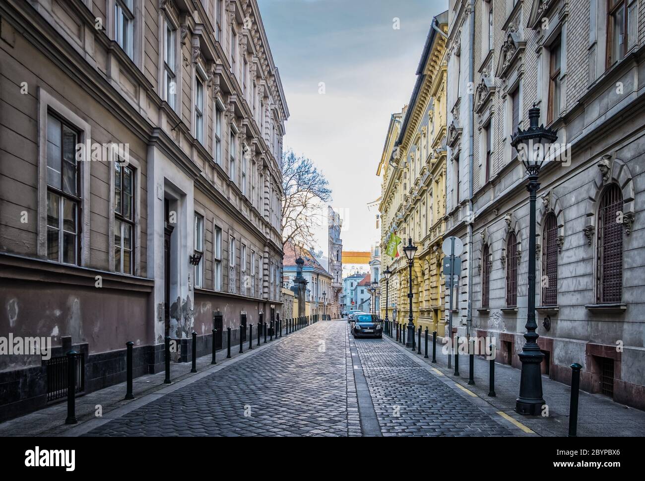 Budapest, Ungheria, marzo 2020, vista di Via Veres Palne Foto Stock