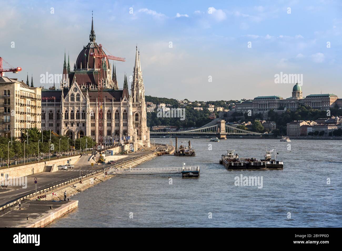 Il Ponte delle catene e il Parlamento ungherese, Budapest, Ungheria Foto Stock
