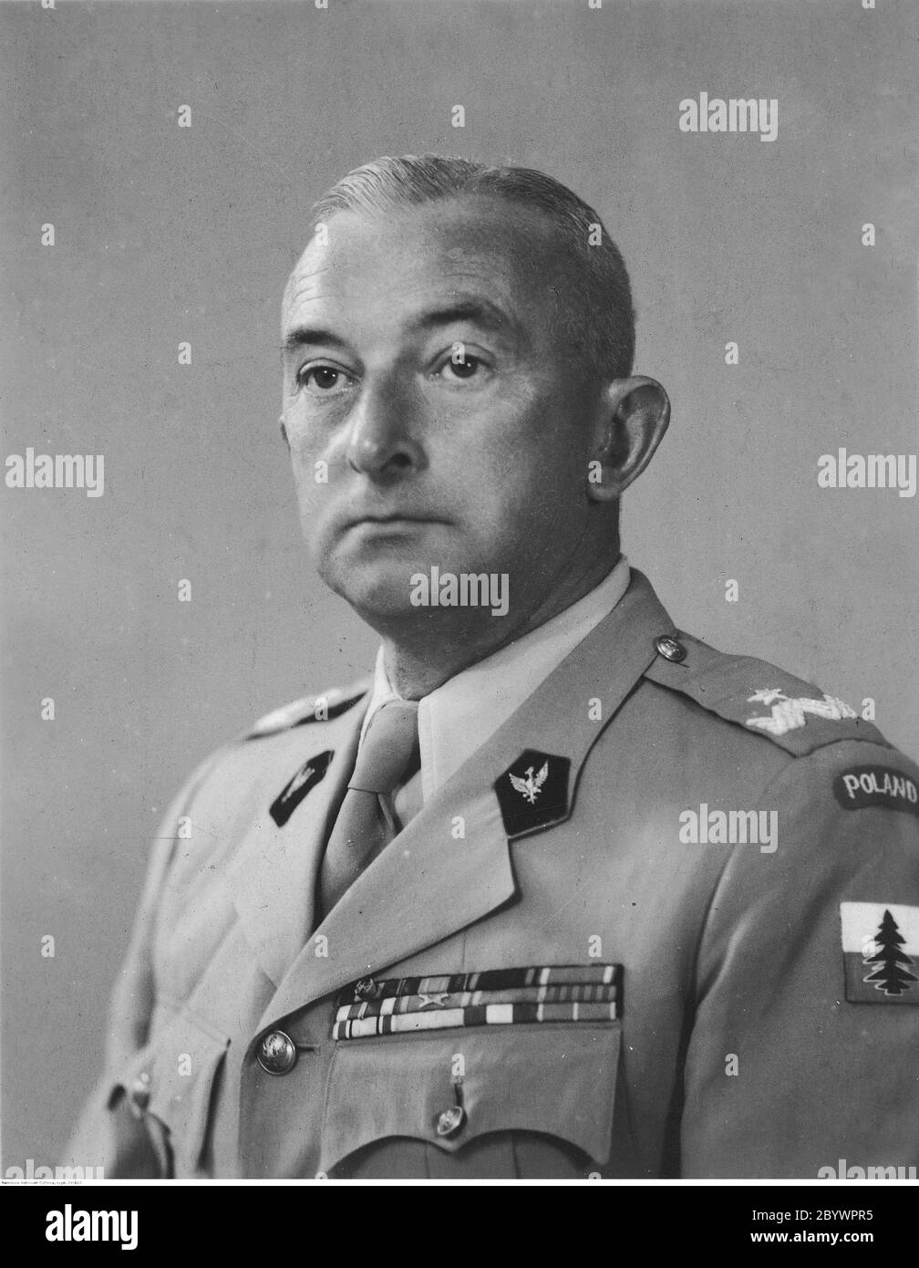 Zygmunt Łakiński, brigadiere generale, comandante di artiglieria della III Divisione di Fanteria Carpaziana - ritratto ca. 1945-1947 Foto Stock