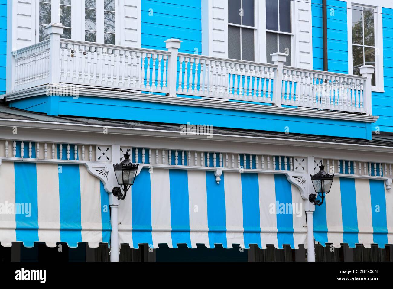 Commander's Palace Restaurant, Garden District, New Orleans, Louisiana, USA Foto Stock