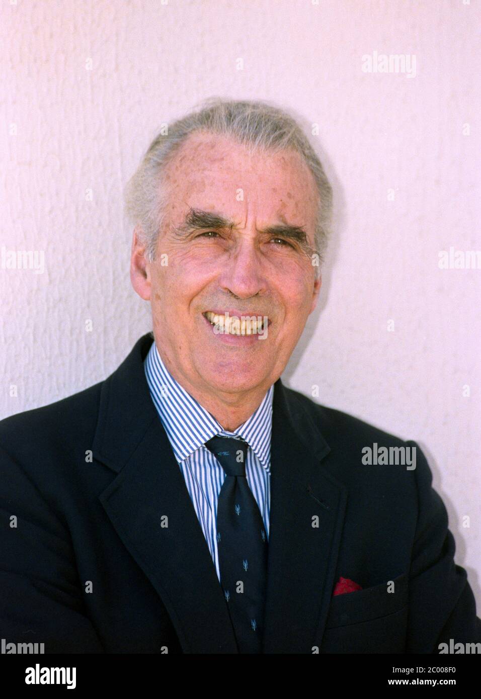 CANNES, FRANCIA. Maggio 1994: Attore Christopher Lee al Festival du Film 1994 di Cannes. Foto del file © Paul Smith/Caratteristiche Foto Stock