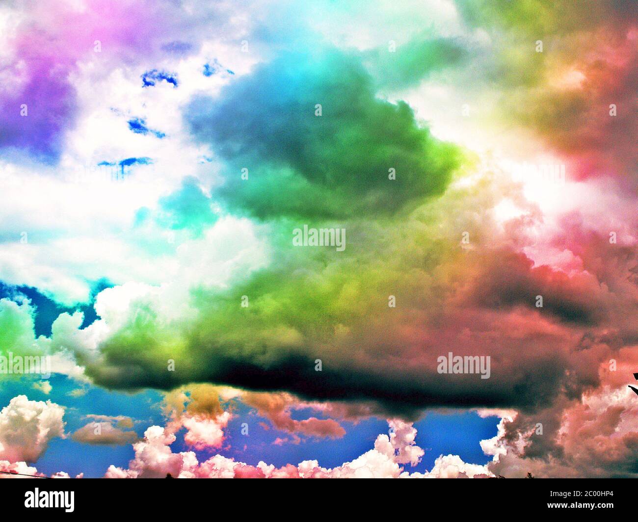 cielo nuvole colore stagione bella modifica in immagini filtrate Foto Stock