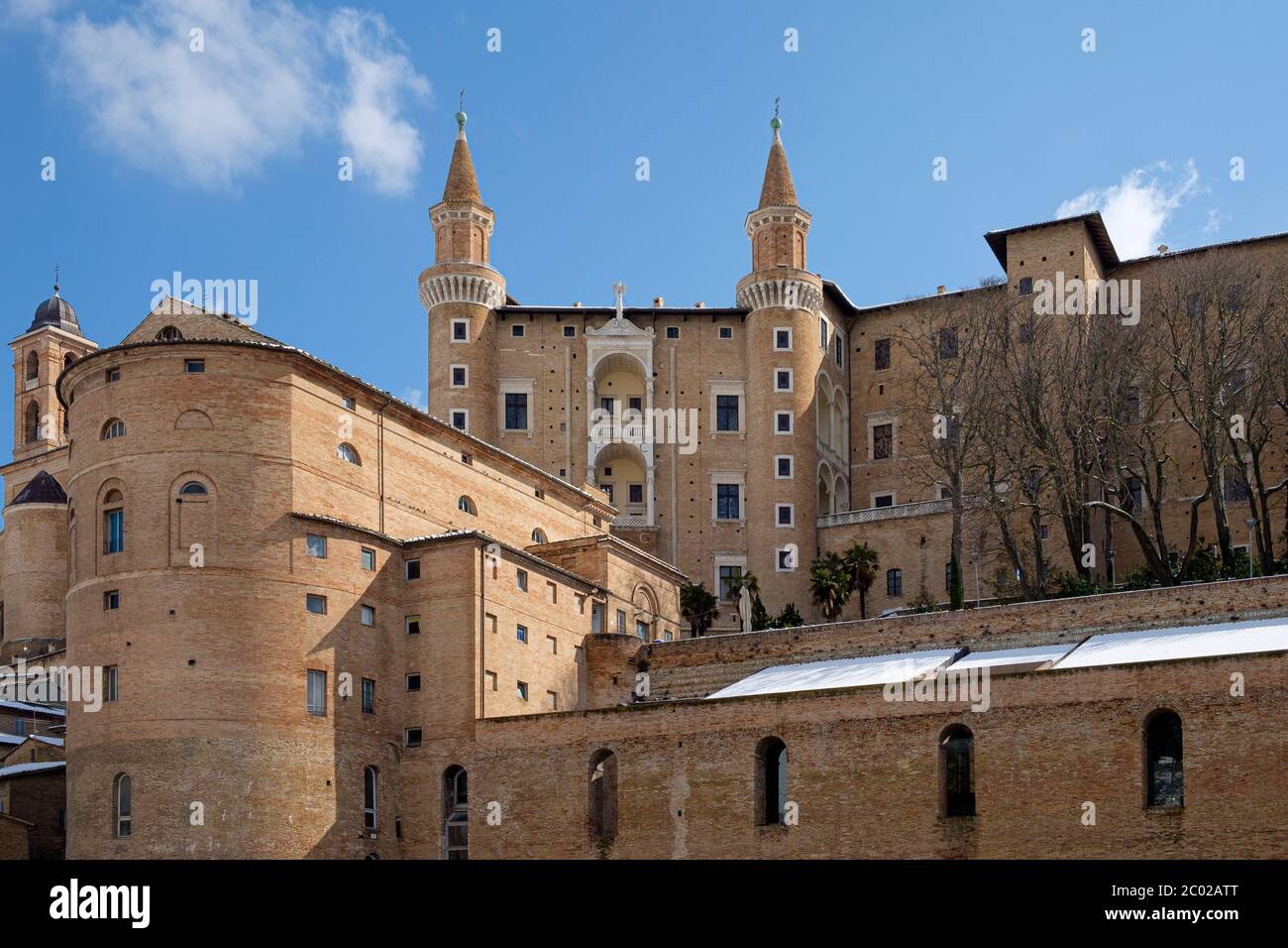 façade del Palazzo Ducale di Urbino - luce diurna esterna Foto Stock