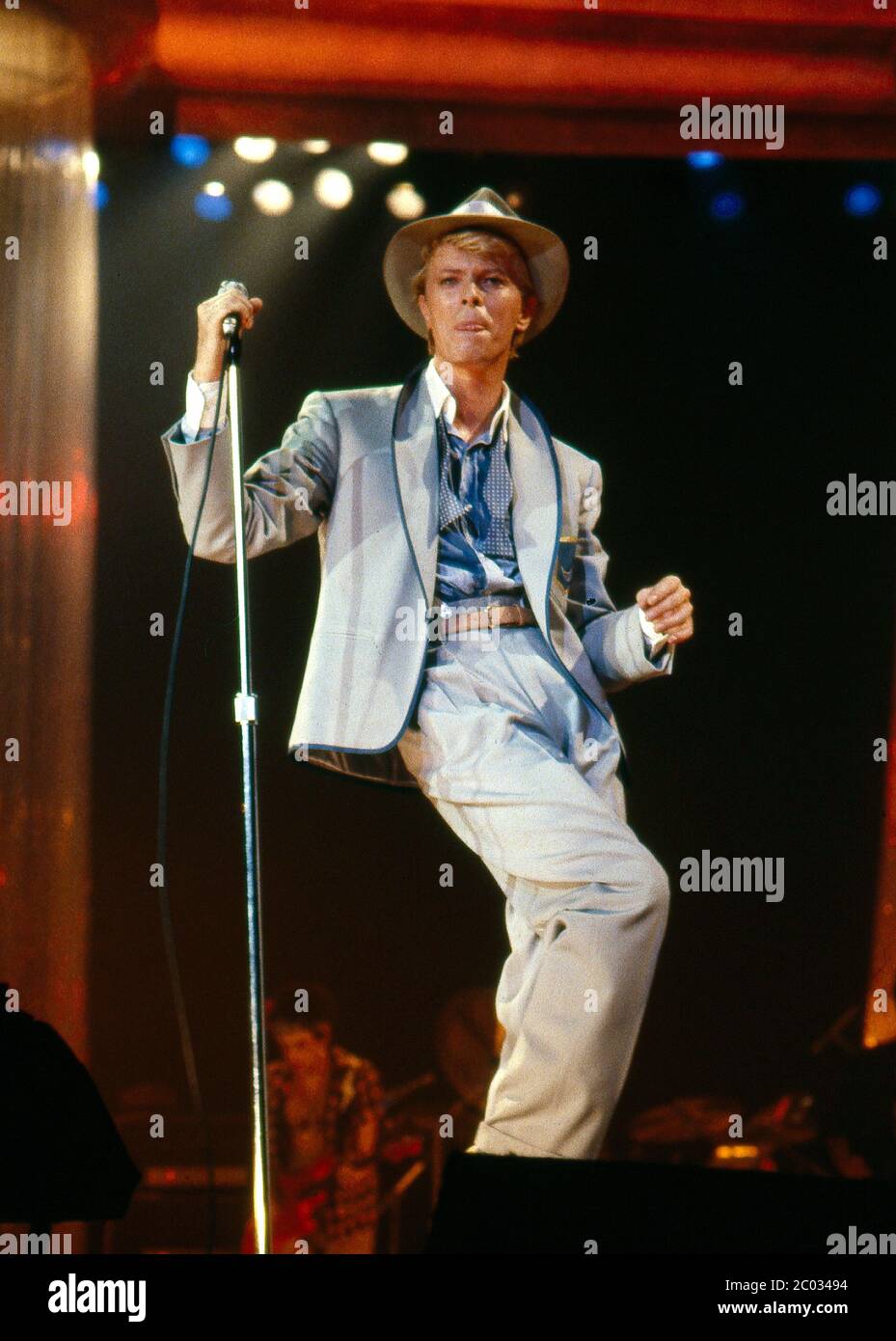 David Bowie ha dato il via al suo Serious Moonlight Tour con un concerto di riscaldamento a Forest National, Bruxelles 18 maggio 1983 Foto Stock