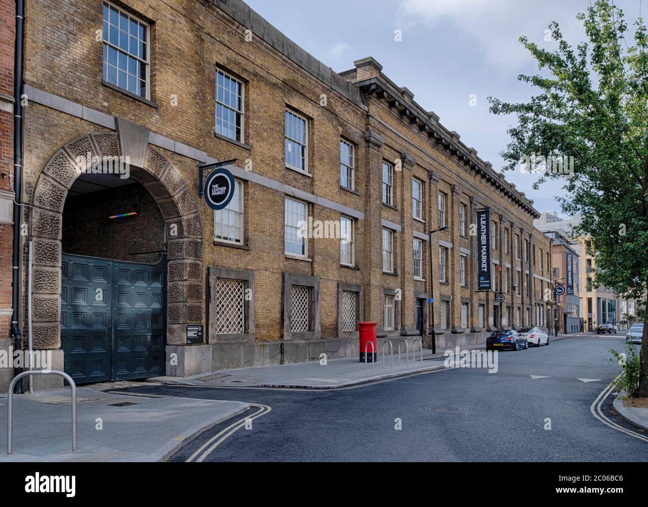 Leather Market (1833), Weston Street, ex conciatura e pelletteria animale trasformazione e la costruzione del mercato ora Grade II elencato conversione in uffici Foto Stock