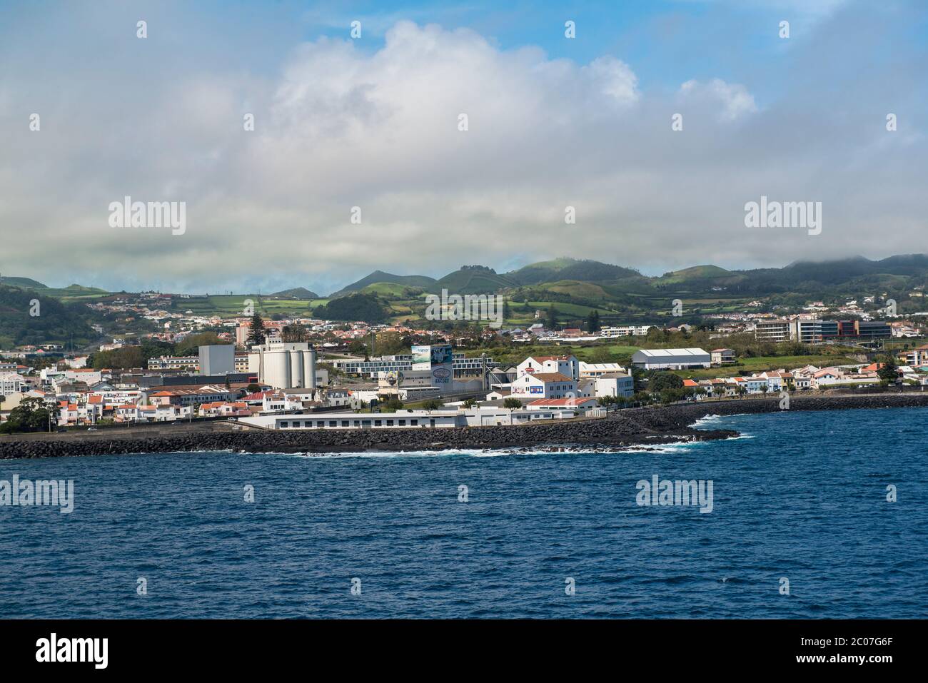 Città di Ponta Delgada, Isola di Sao Miguel, Isole Azzorre, Portogallo. È la capitale dell'arcipelago delle Azzorre del Portogallo. Foto Stock