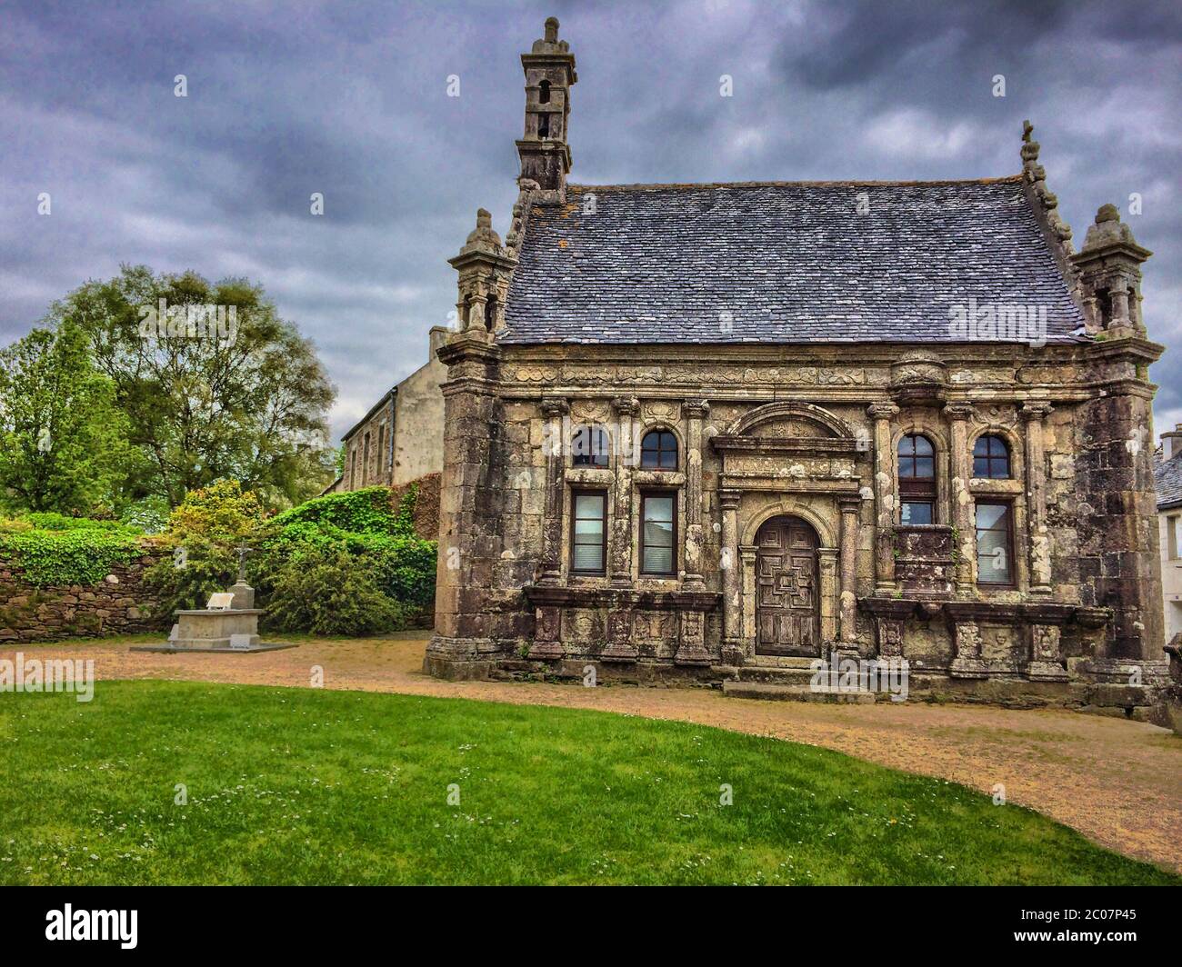 Guimiliau Parish close, Bretagna, Francia Foto Stock