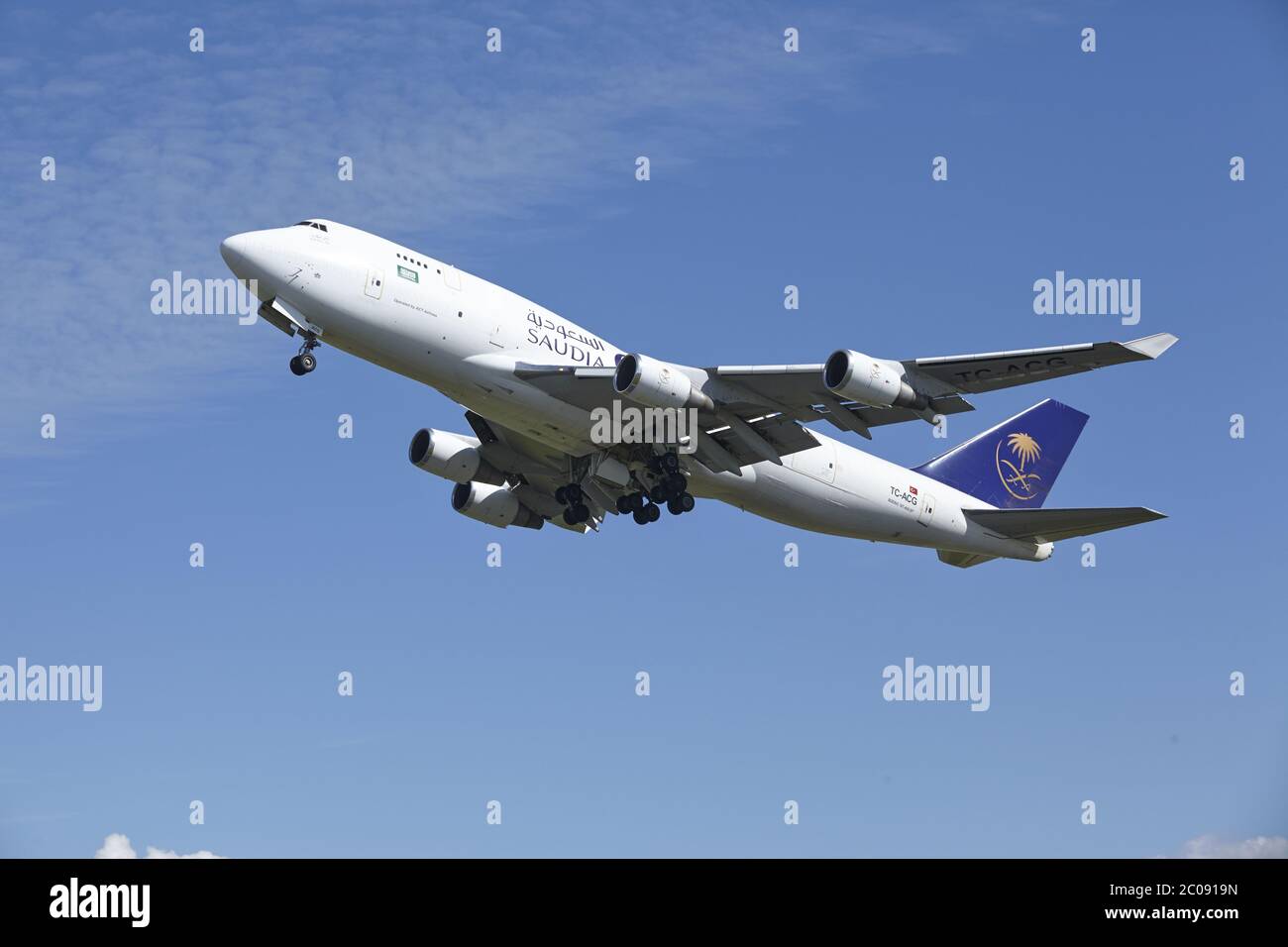 Aeroporto Schiphol di Amsterdam - decollo del Boeing 747 del Cargo Saudita Foto Stock