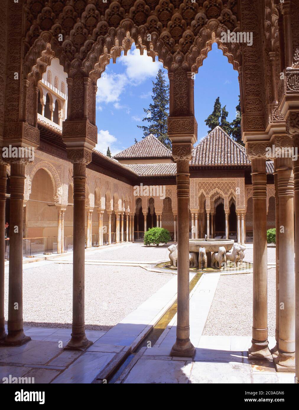 Patio de los Leones (Corte dei Lions), Palacio Nazaries, la Alhambra, Grenada, provincia di Grenada, Andalusia (Andalusia), Regno di Spagna Foto Stock