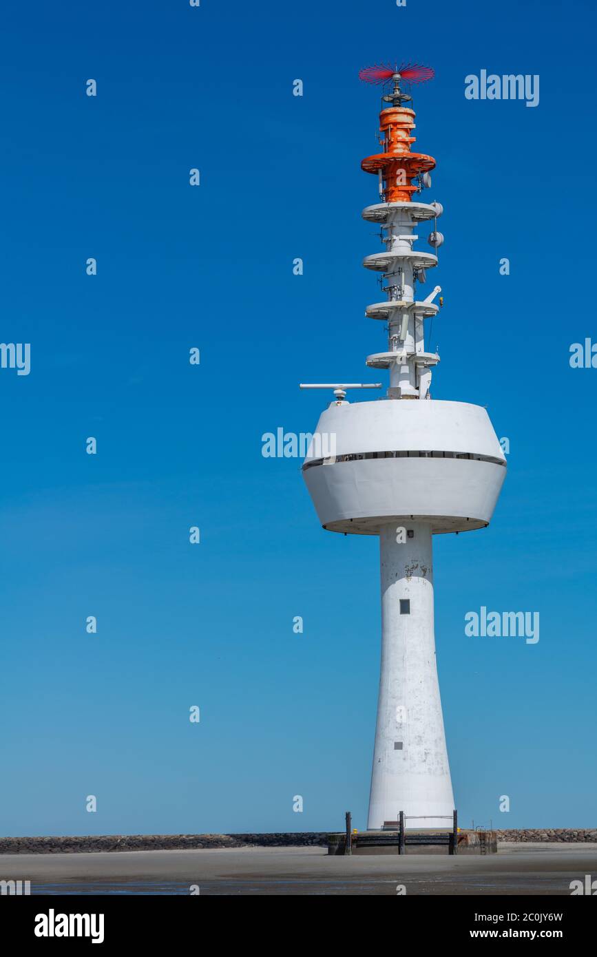 Torre radar sul Mare del Nord isola di Neuwerk, Waddensea, Patrimonio Mondiale dell'UNESCO, stato federale di Amburgo, Germania, Europa Foto Stock
