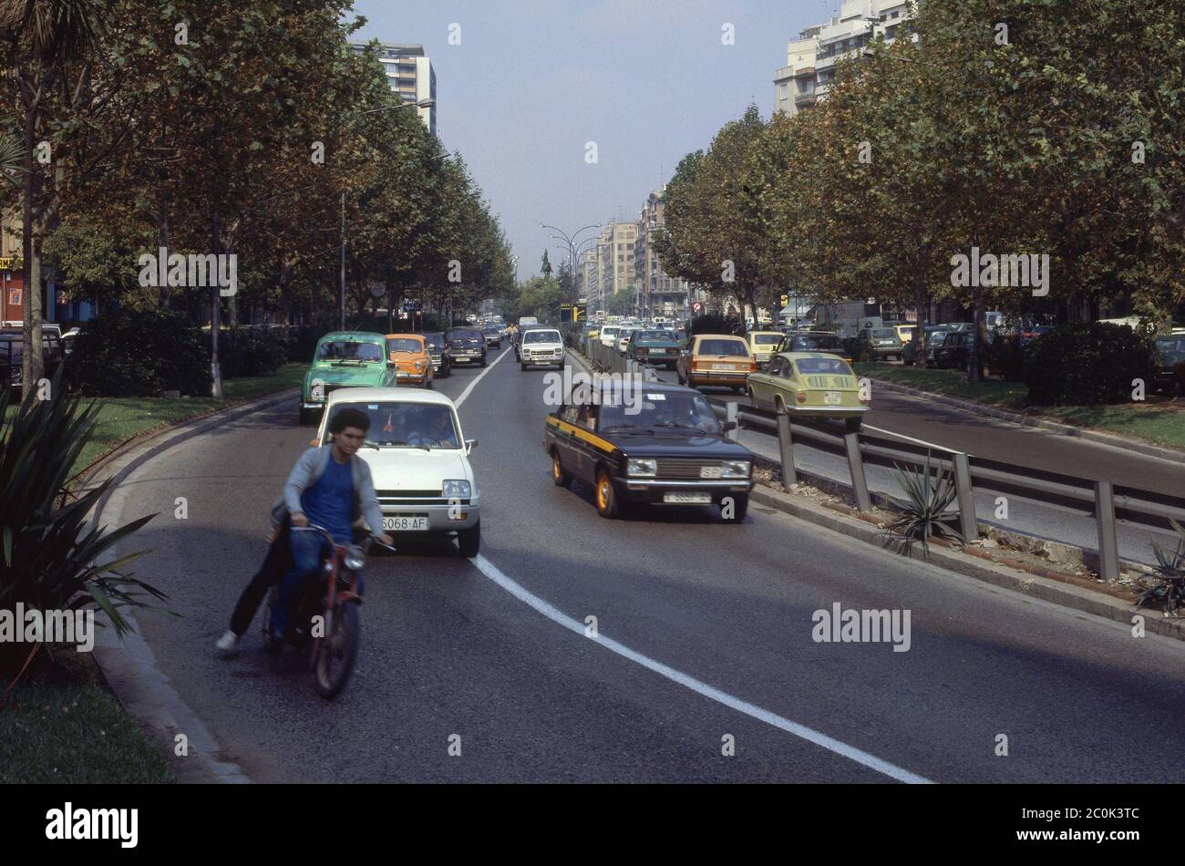 AVENIDA DE RAMON Y CAJAL - FOTO FINALES AÑOS 70. Posizione: ESTERNO. Valencia. SPAGNA. Foto Stock