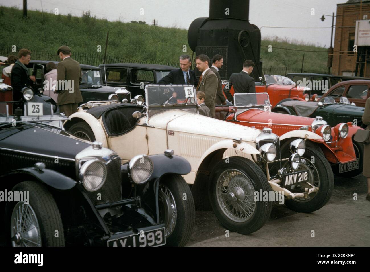 Vetture sportive britanniche convertibili al Coventry Rally del 1958 Foto Stock