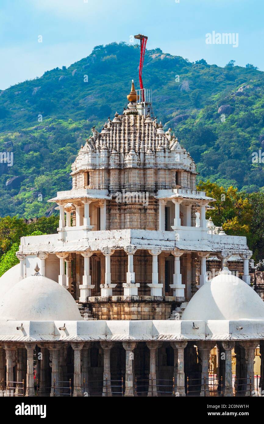 I templi di Dilwara o Delvada sono templi di Jain a Mount Abu, una stazione collinare nello stato del Rajasthan, India Foto Stock