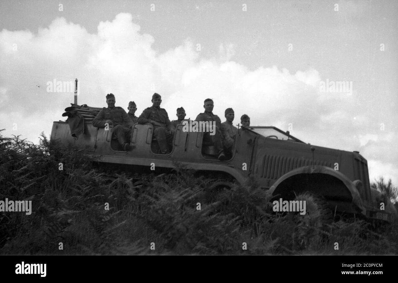 Wehrmacht Heer SD.Kfz 7 Halbkettenfahrzeug / Mittlerer Zugkraftwagen 8 t - pista di mezzo dell'esercito tedesco Foto Stock