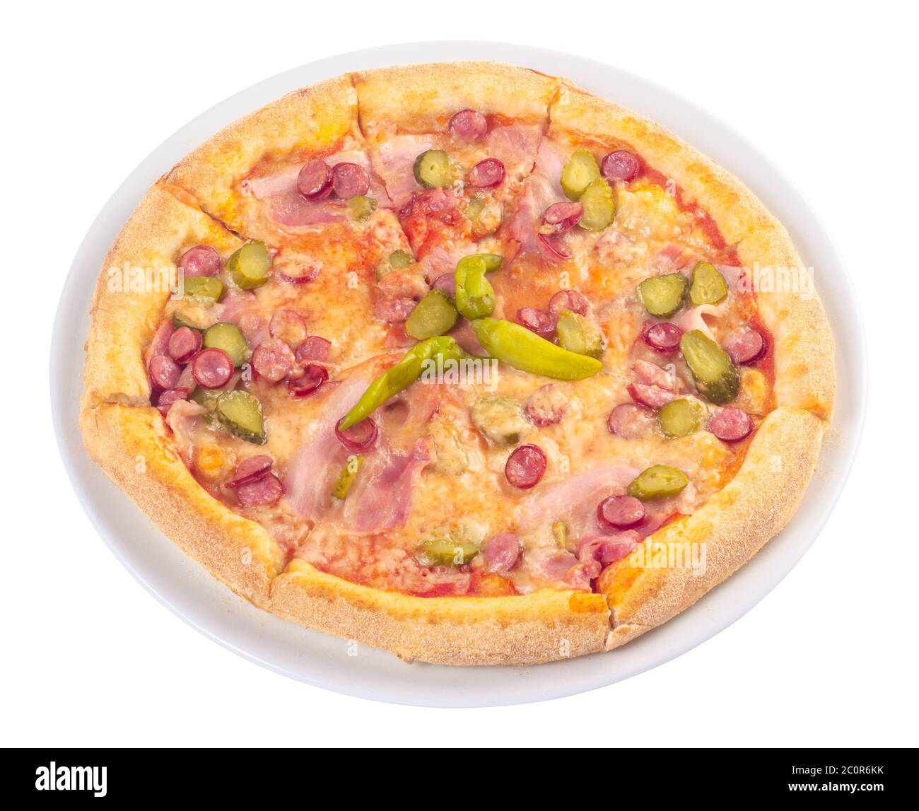 gustosa pizza su un piatto bianco, cucina italiana isolata su fondo bianco Foto Stock