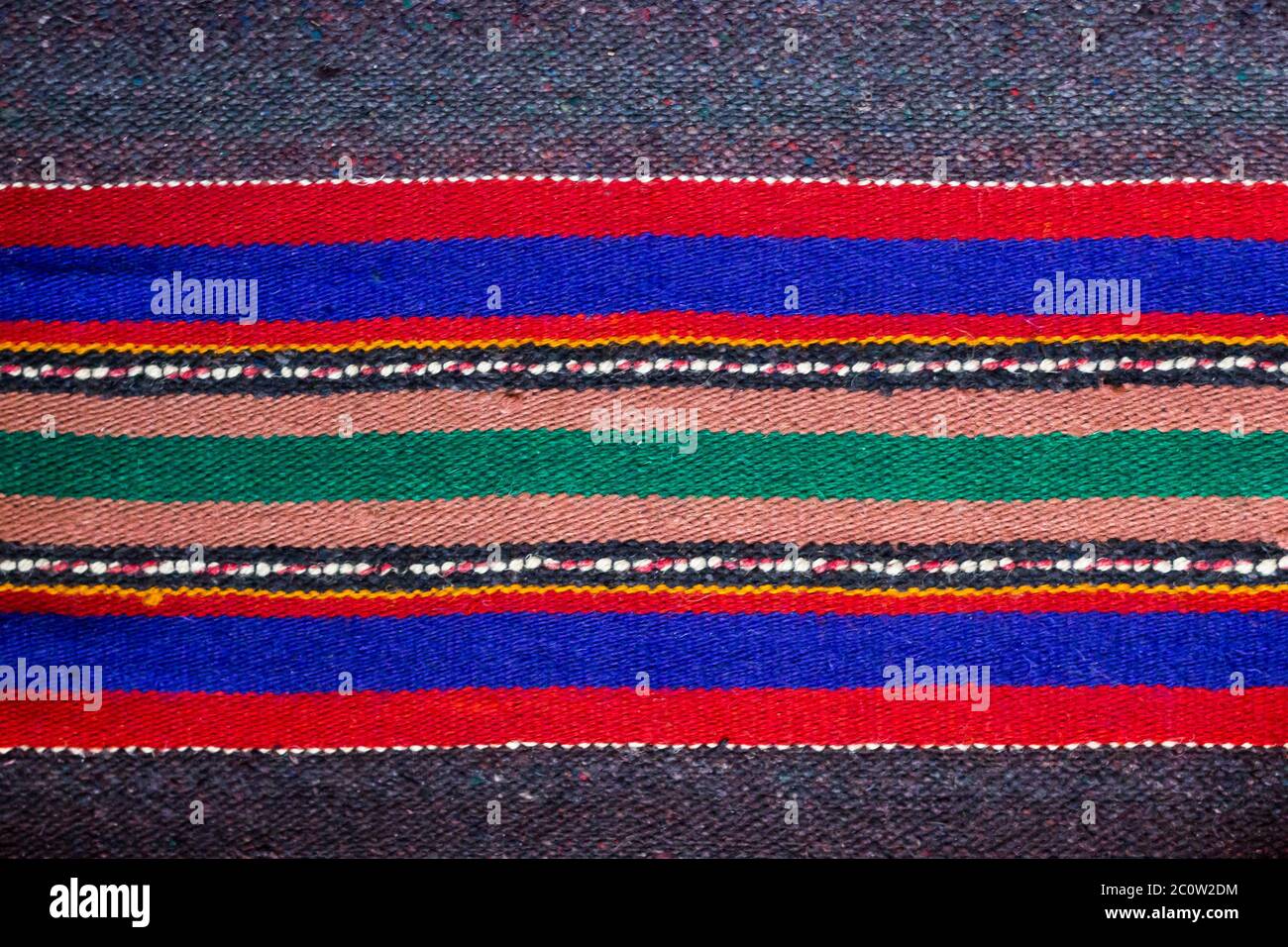 Vecchio bulgaro colorato tessuto tappeto Foto Stock