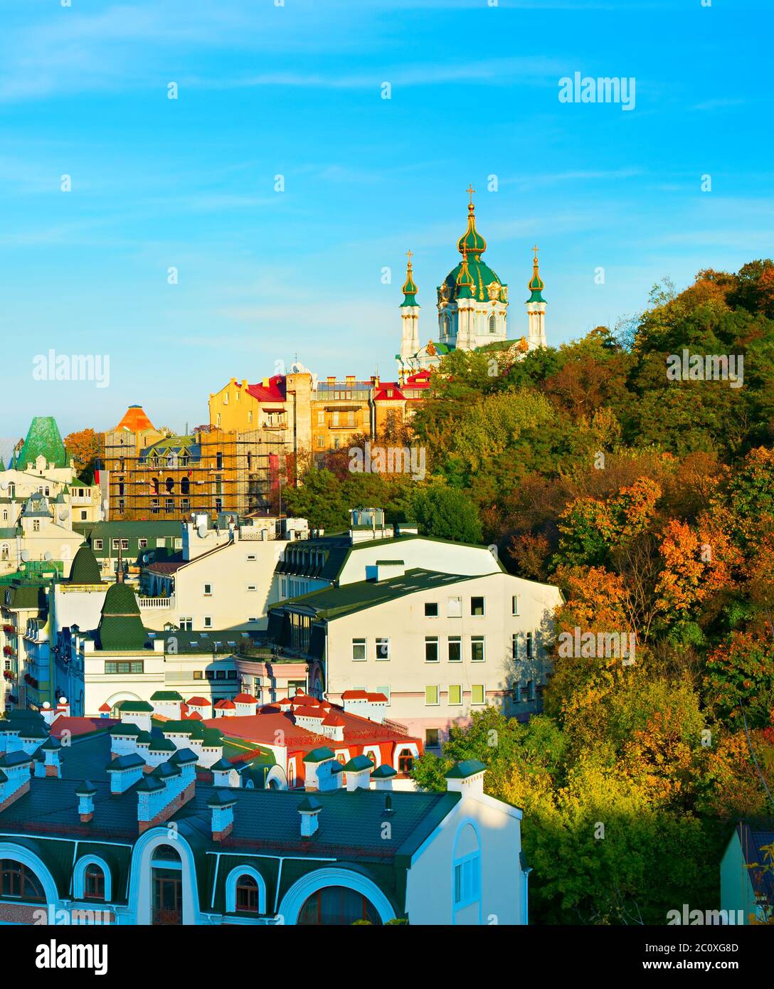 Discesa Andriyivskyy in autunno Foto Stock