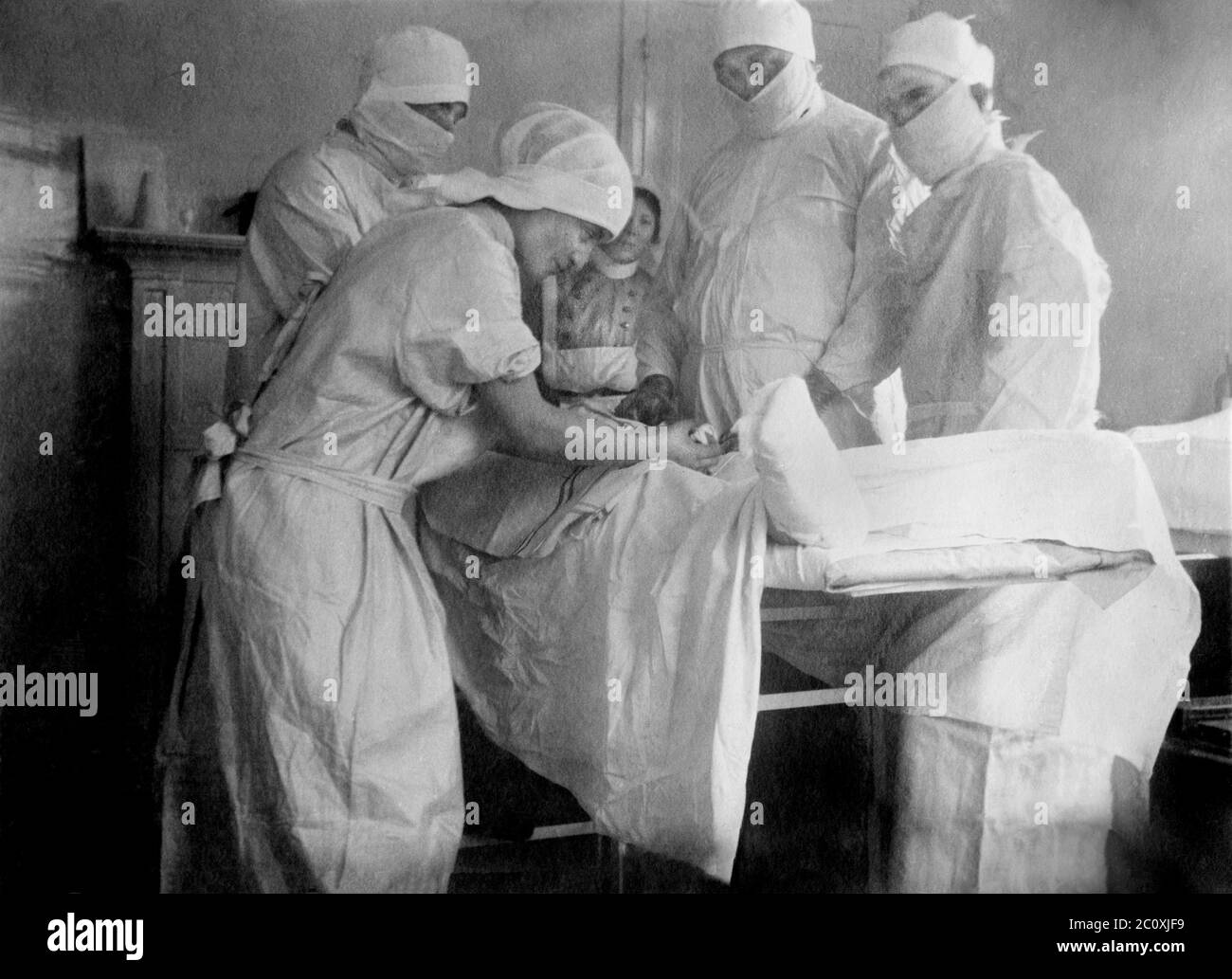 Amputazione del piede al Canadian base Hospital durante la prima guerra mondiale, Hotel du Golf, le Touquet, Francia, Bain News Service, 1914 Foto Stock