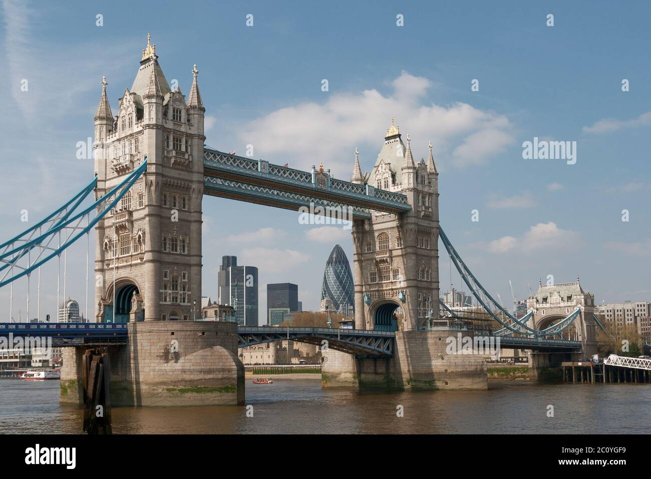 Il Tower Bridge di Londra, Inghilterra Foto Stock