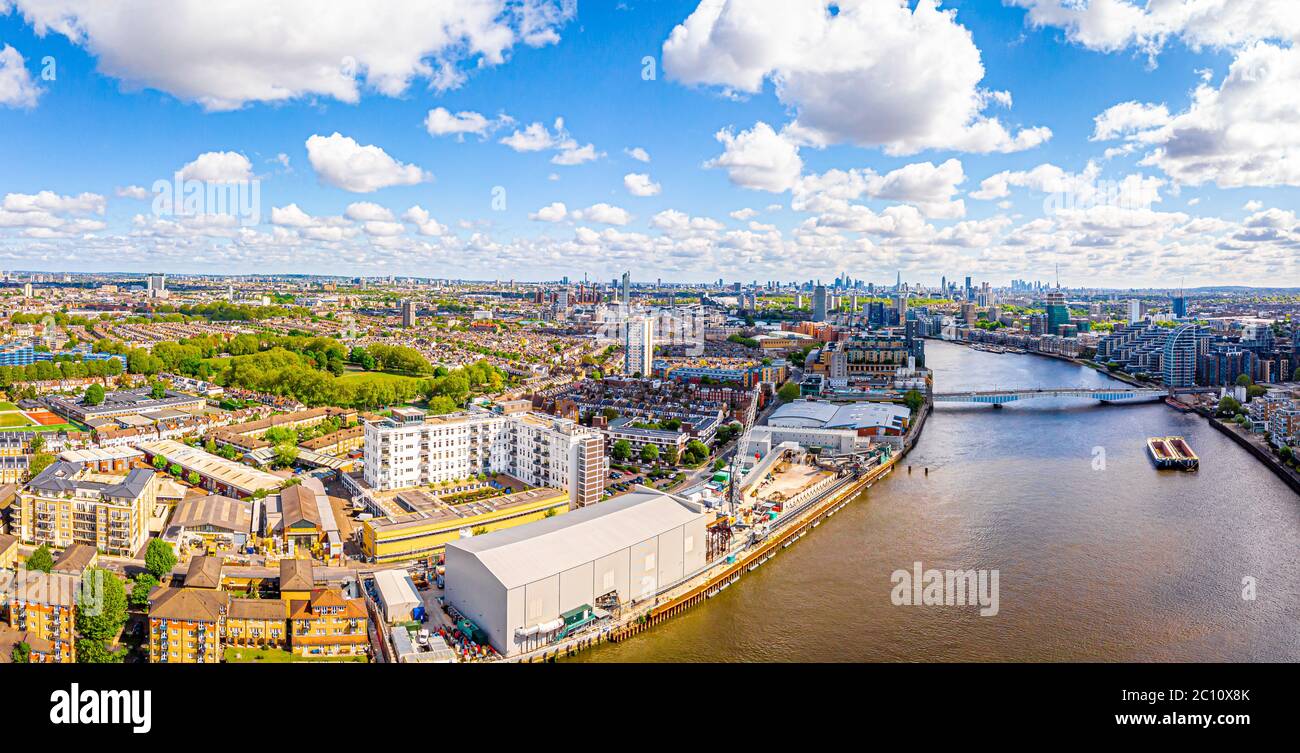 Vista aerea del Tamigi a Fullham al mattino, Londra, Regno Unito Foto Stock