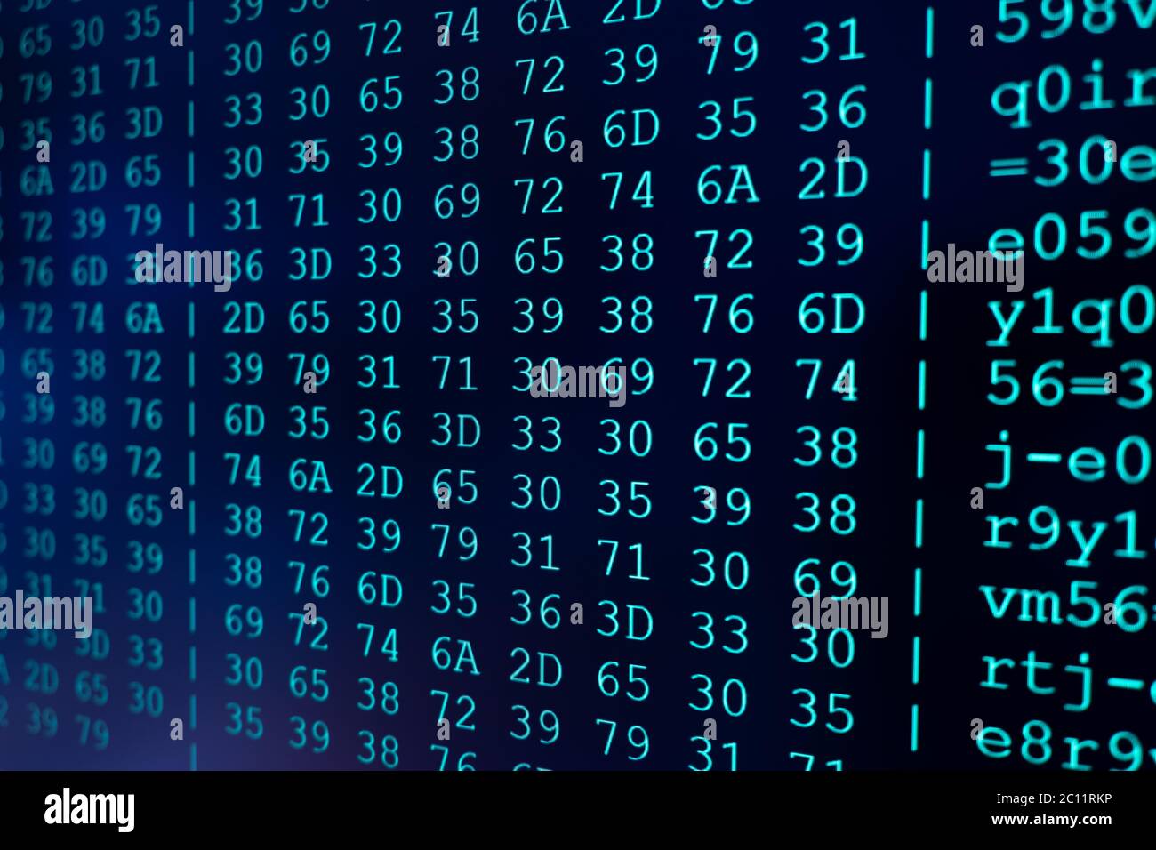 Programmare il codice ESADECIMALE sullo schermo del dispositivo scientifico, testo verde informazioni ASCI Foto Stock