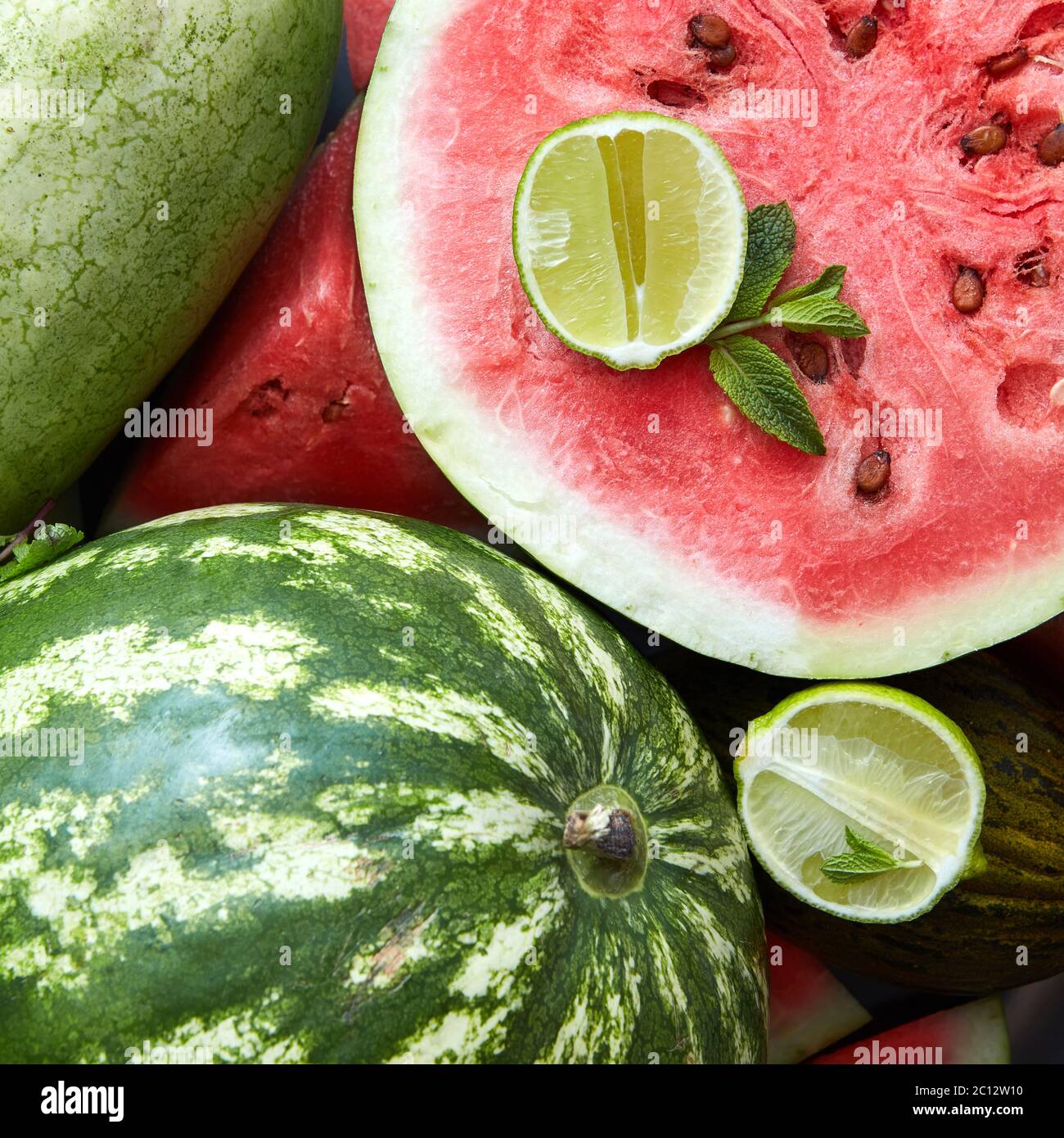 Fette di anguria rossa immagini e fotografie stock ad alta risoluzione ...