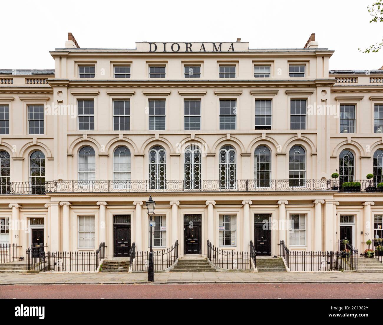 L'esterno dell'edificio Diorama, un esempio di architettura Regency in Regent's Park, Londra. Foto Stock