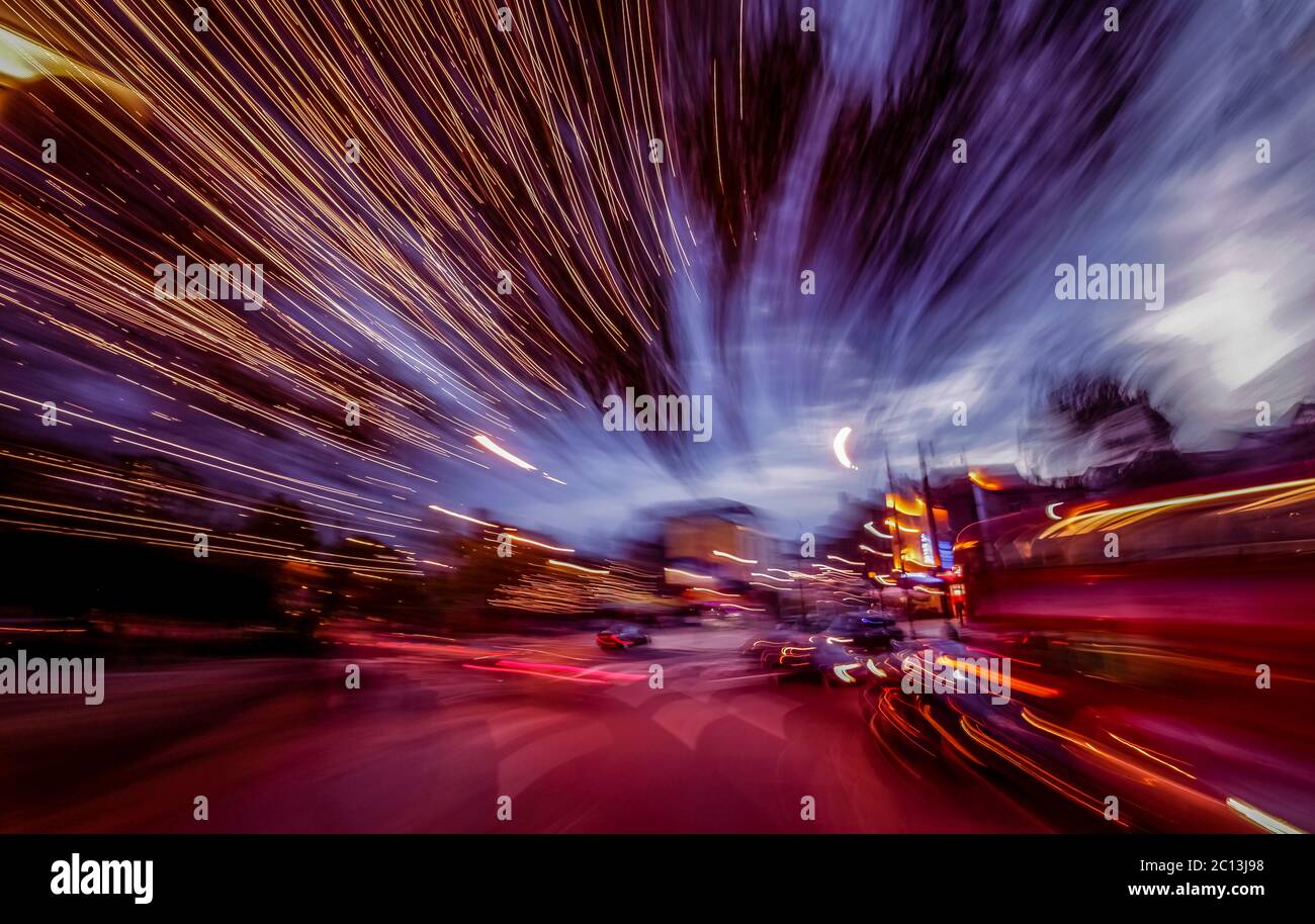 Le vie di londra al tramonto Foto Stock