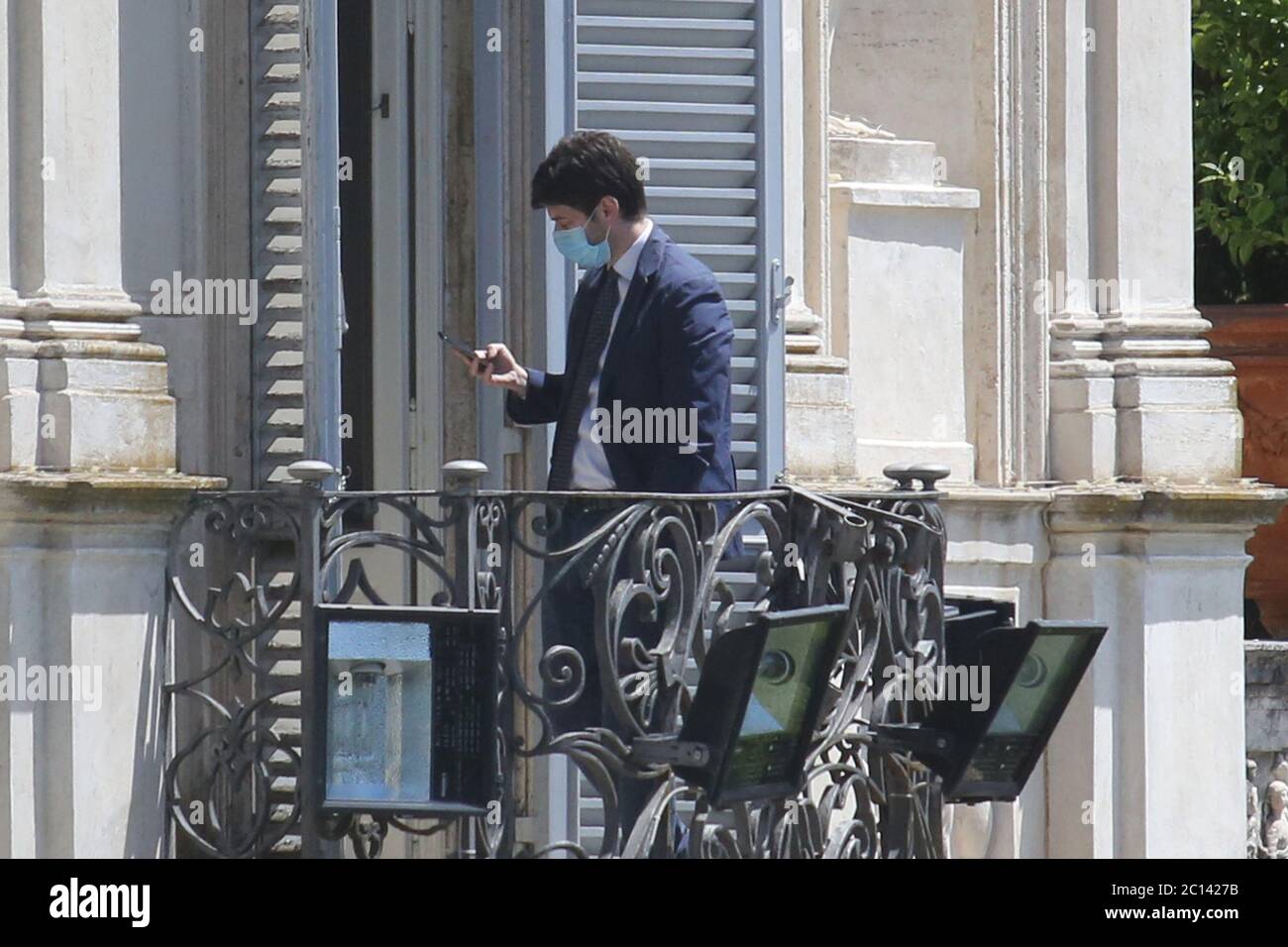 Roma, Italia. 13 Giugno 2020. ROMA, ITALIA 13 giugno 2020: Roberto speranza. Giuseppe Conte ha concocato gli Stati generali a Villa Pamphili a Roma, per affronto la grave crisi economica e sociale causata dalla pandemia Covid-19. Nel primo giorno l'incontro tra i ministeri. Credit: Agenzia indipendente di fotografia/Alamy Live News Foto Stock