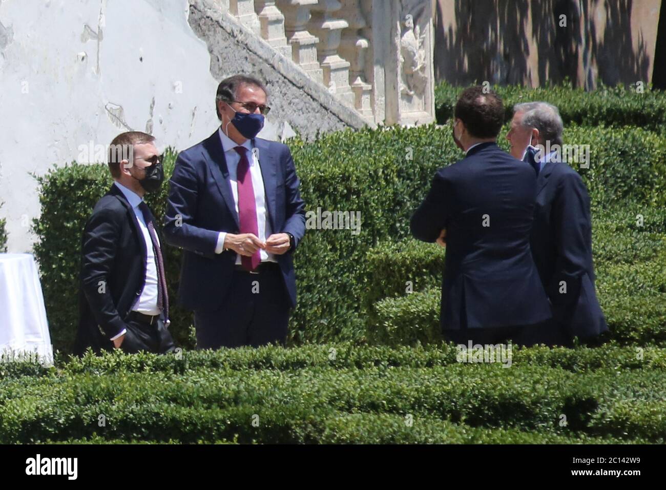 Roma, Italia. 13 Giugno 2020. ROMA, ITALIA 13 giugno 2020: Boccia, Provenzano. Giuseppe Conte ha concocato gli Stati generali a Villa Pamphili a Roma, per affronto la grave crisi economica e sociale causata dalla pandemia Covid-19. Nel primo giorno l'incontro tra i ministeri. Credit: Agenzia indipendente di fotografia/Alamy Live News Foto Stock