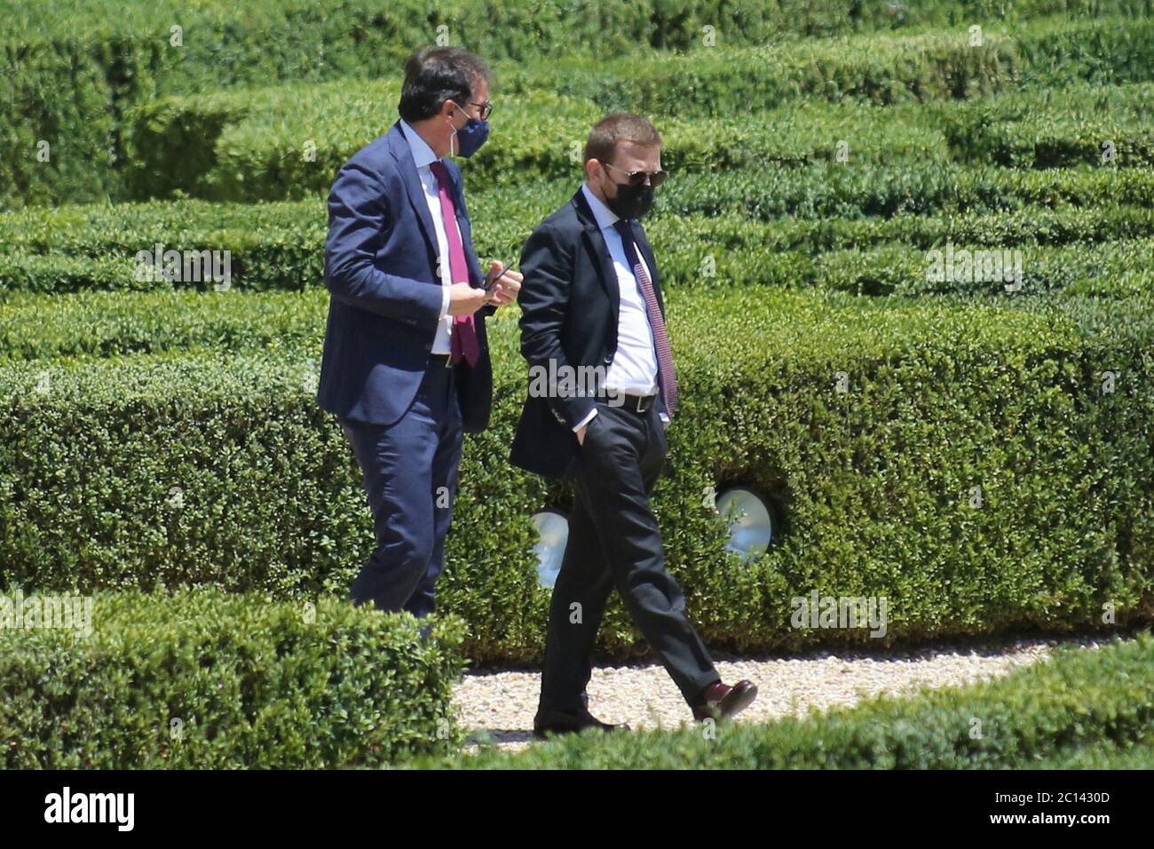 Roma, Italia. 13 Giugno 2020. ROMA, ITALIA 13 giugno 2020: Boccia, Provenzano. Giuseppe Conte ha concocato gli Stati generali a Villa Pamphili a Roma, per affronto la grave crisi economica e sociale causata dalla pandemia Covid-19. Nel primo giorno l'incontro tra i ministeri. Credit: Agenzia indipendente di fotografia/Alamy Live News Foto Stock