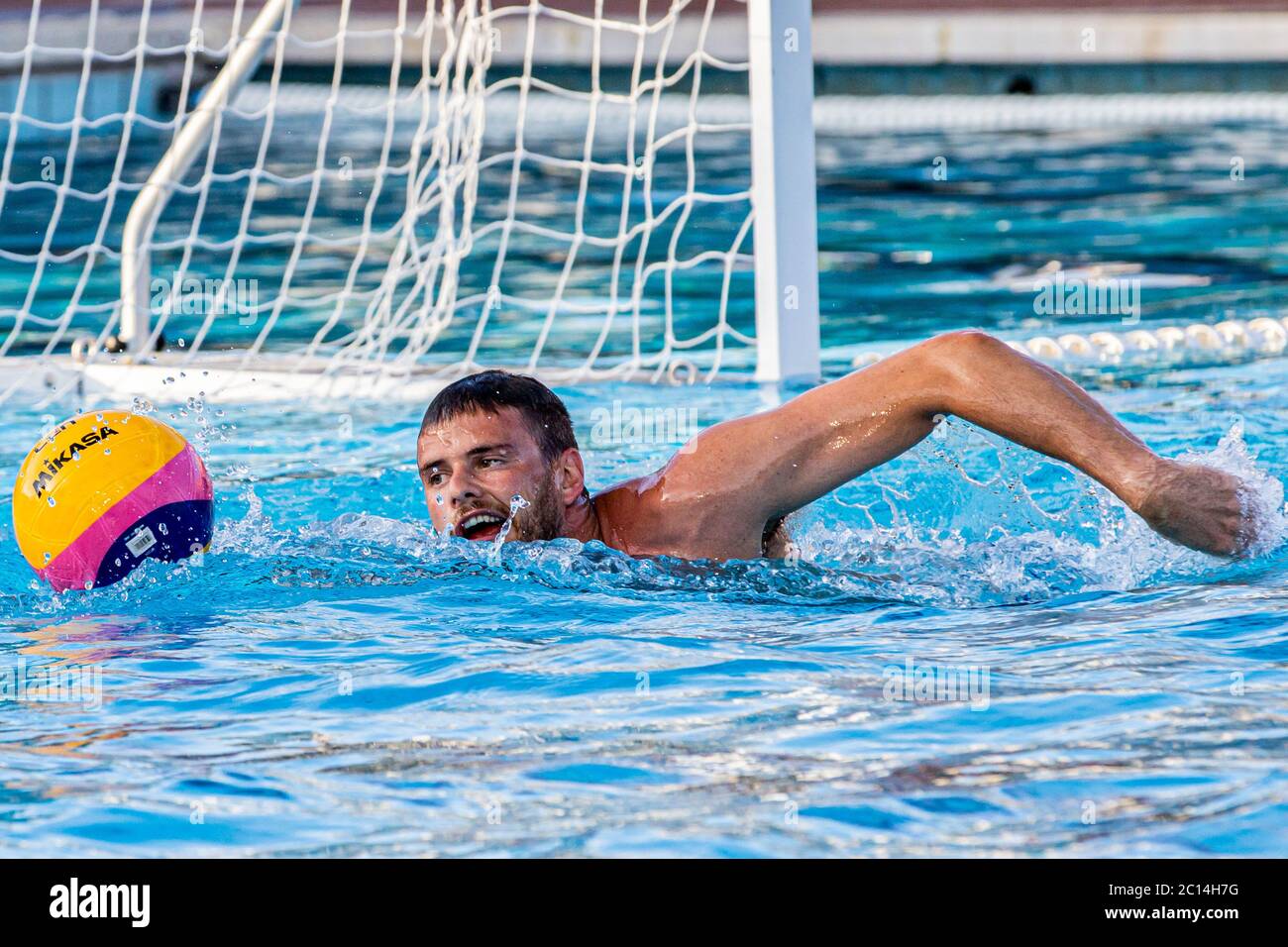 luca damonte (italia) durante la formazione Collegiata Settebello Team Italiano Waterpolo presso la piscina Caldarella presso la , siracusa, Italia, 11 giu 2020 Foto Stock