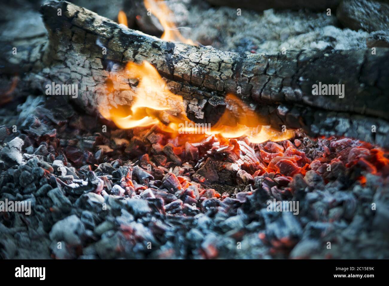 Fase di combustione del legno Foto Stock