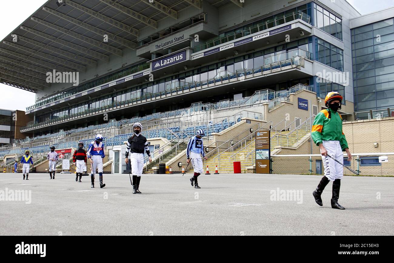 Au Clair De Lune guidato da ben Curtis vince la Betway Novice Stakes all'ippodromo di Doncaster. Foto Stock