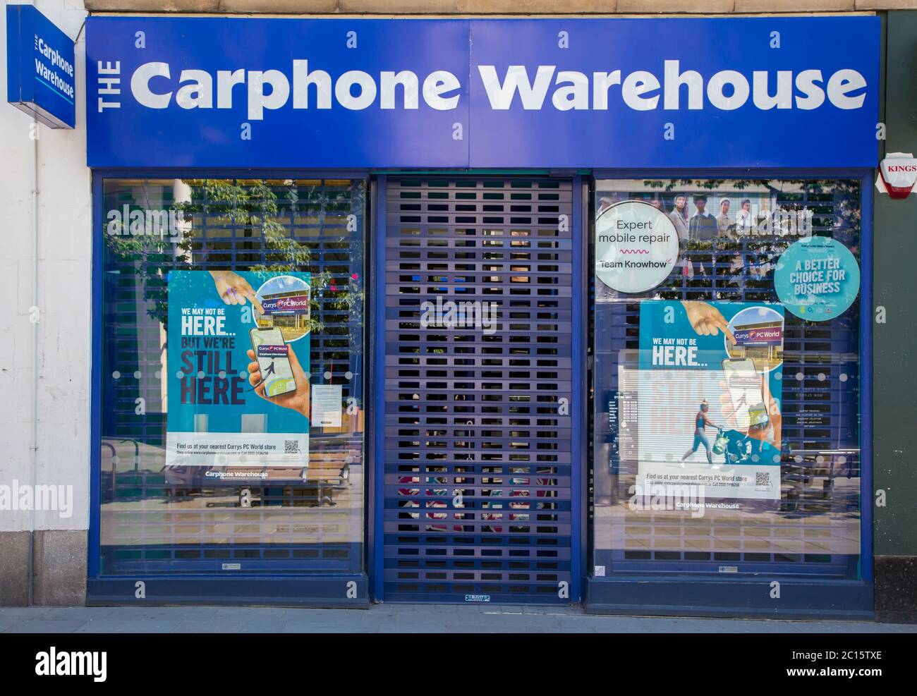 Il negozio di articoli da magazzino del Carphone è chiuso a causa della chiusura del coronavirus, Southampton Foto Stock