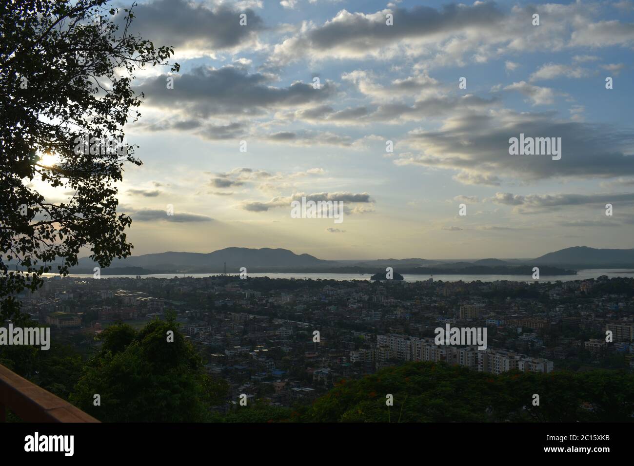 Vista da Gandhi Mandap, Guwahati Foto Stock