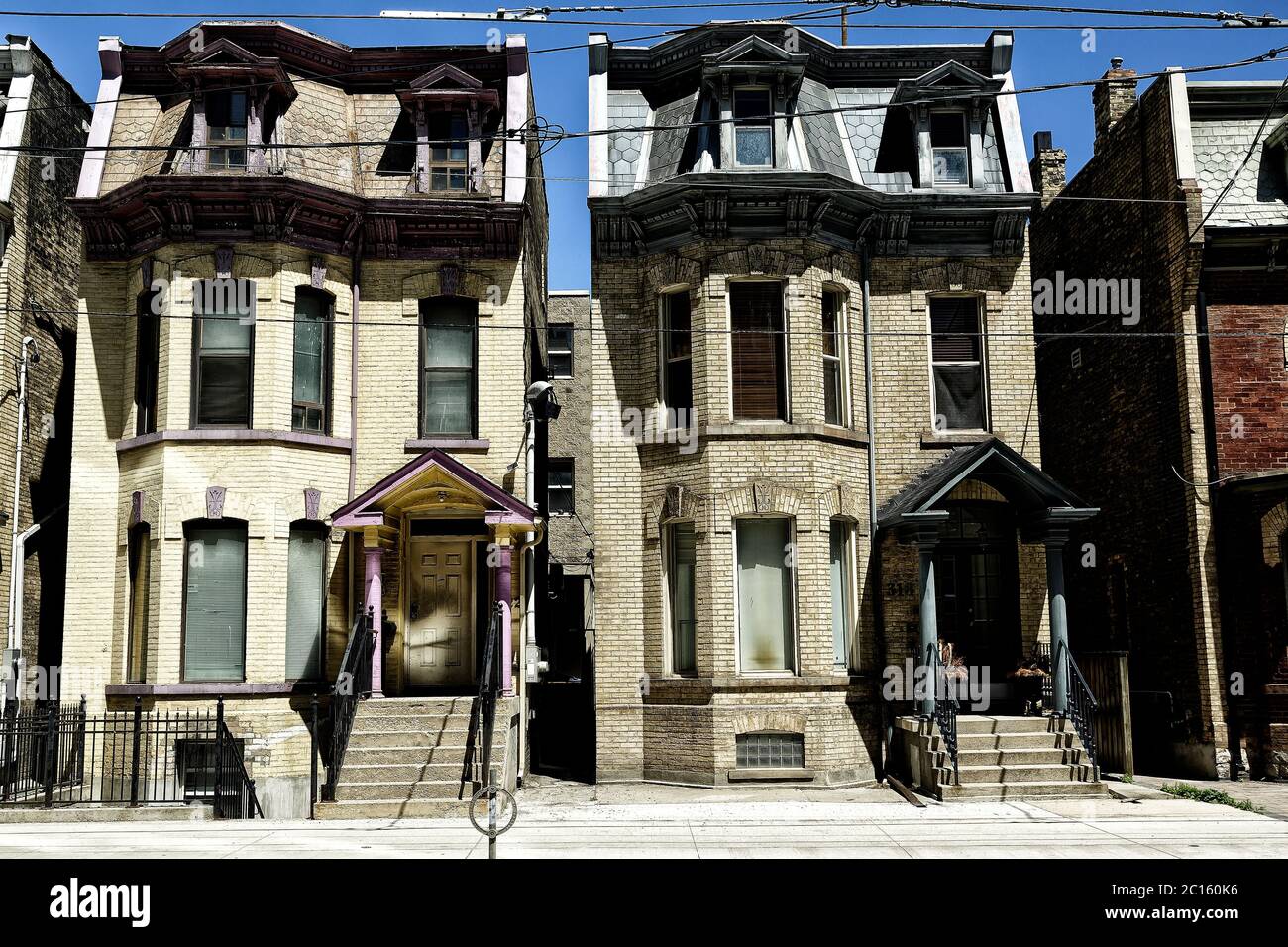 Case nel centro di Toronto Grange Park quartiere. Toronto, Ontario, Canada. Foto Stock