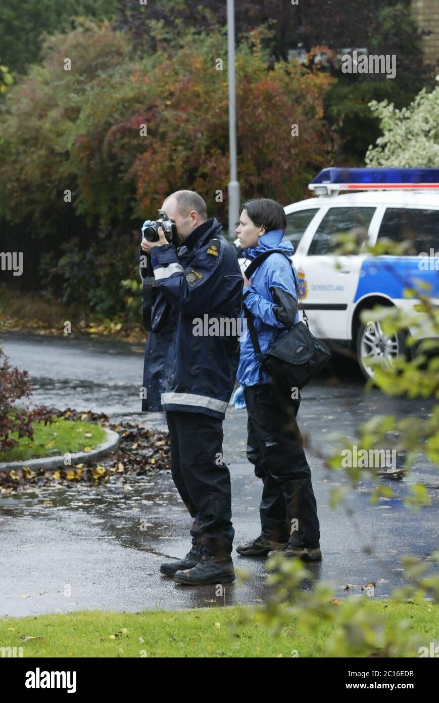 Linköping, Svezia 20041019 il doppio omicidio a Linköping è avvenuto il 19 ottobre 2004. Un uomo solista, armato di coltello, ha ucciso un ragazzo di otto anni e una donna di 56 anni a Åsgatan, nella parte centrale di Linköping. Foto Gippe Gustafsson Foto Stock