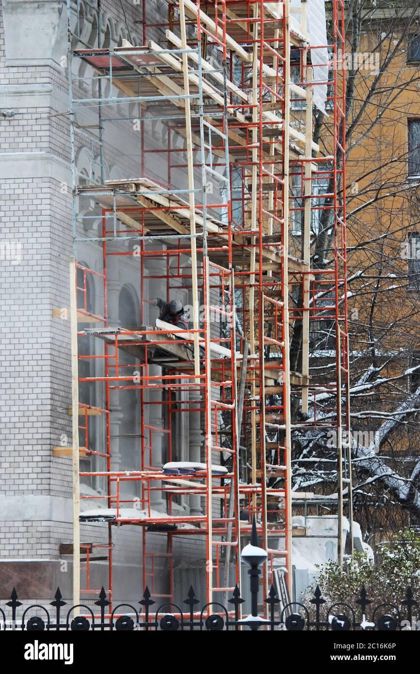 Riparazione e restauro di edifici, ponteggi. San Pietroburgo. Foto Stock