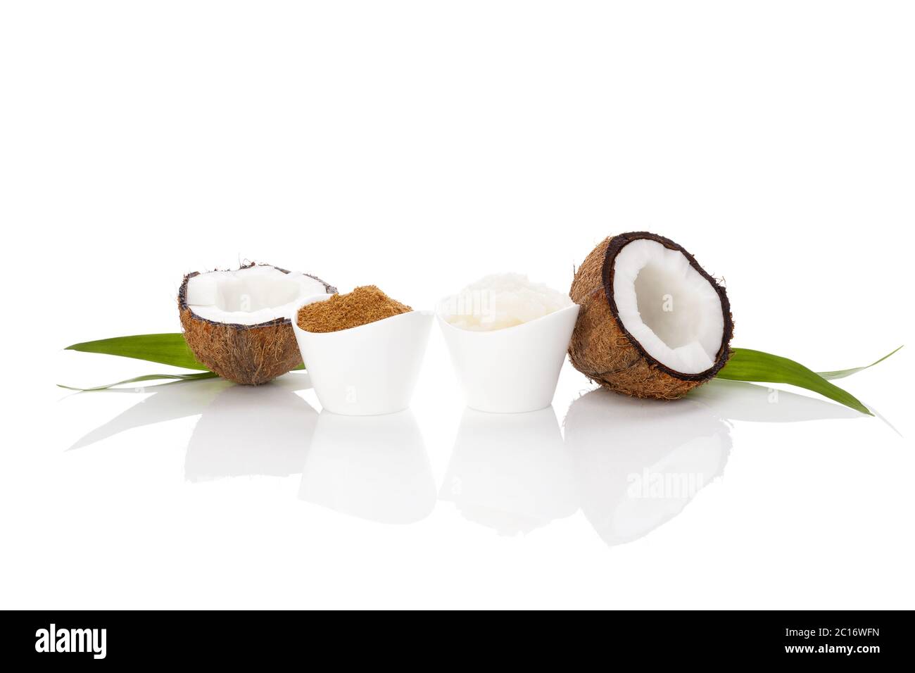 Lo zucchero di cocco e olio di noce di cocco. Foto Stock