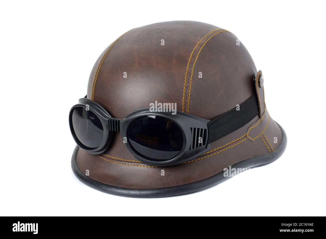 vecchio casco in pelle marrone Foto Stock vecchio casco in pelle marrone Foto Stock