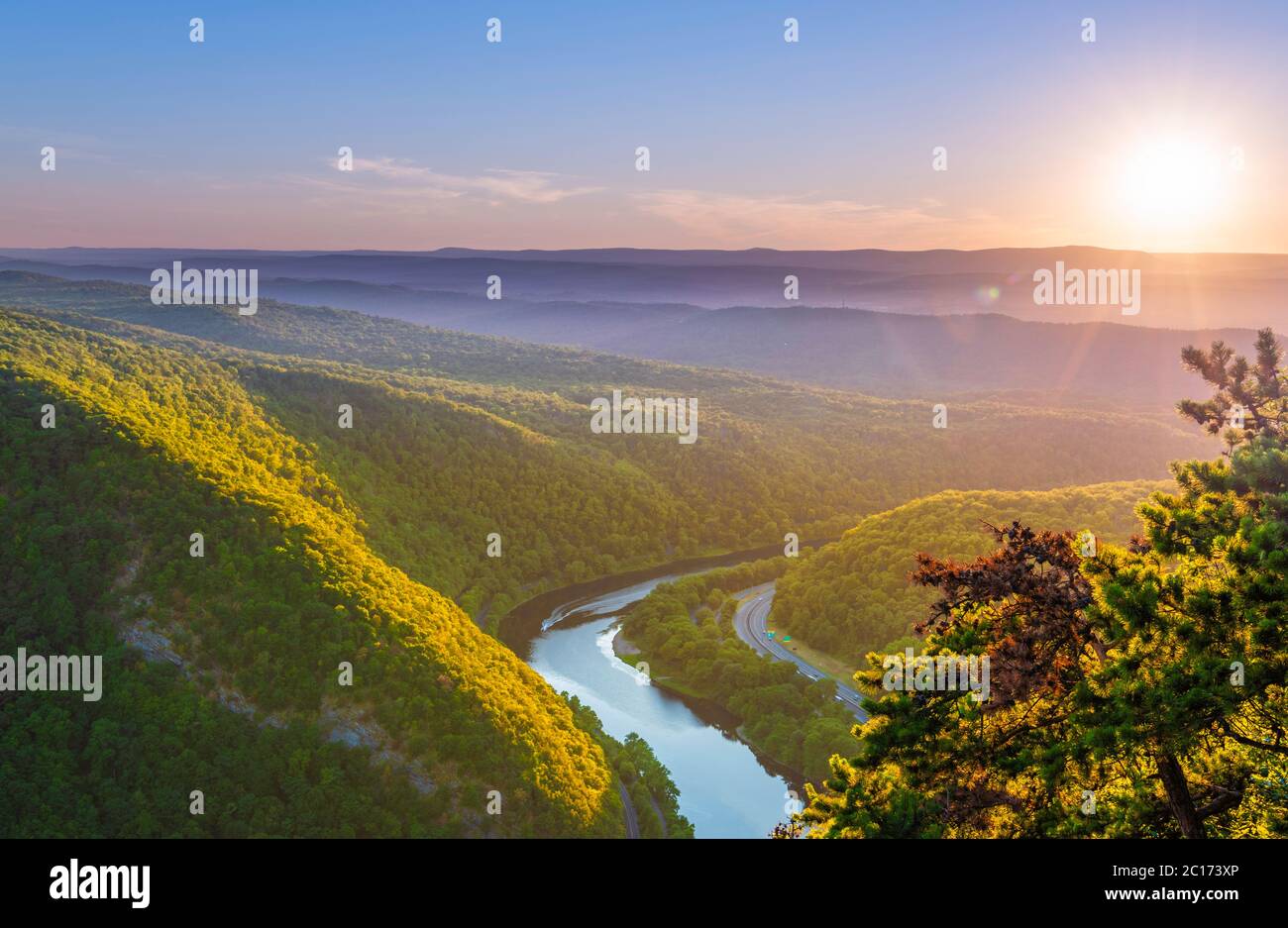 Splendido tramonto tranquillo sul Delaware Water Gap New Jersey Foto Stock