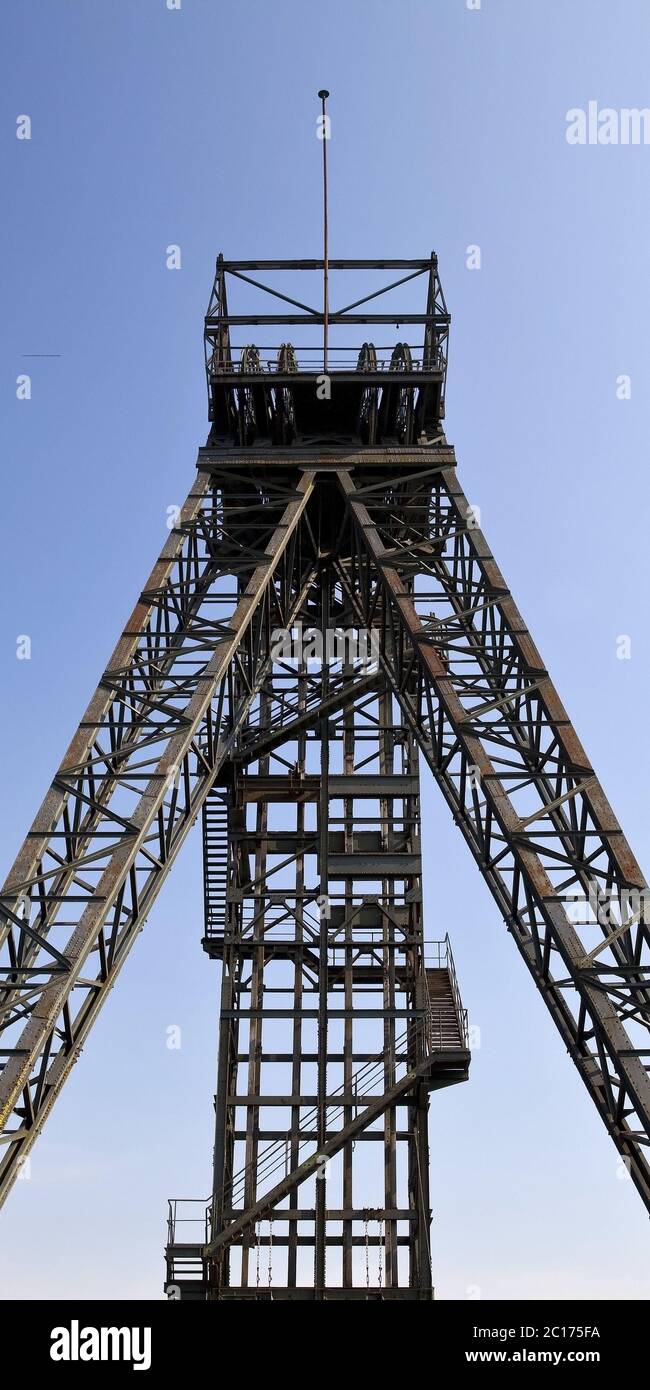 Headframe della miniera di carbone di Auguste Victoria albero 1/2, Marl, la zona della Ruhr, Germania, Europa Foto Stock