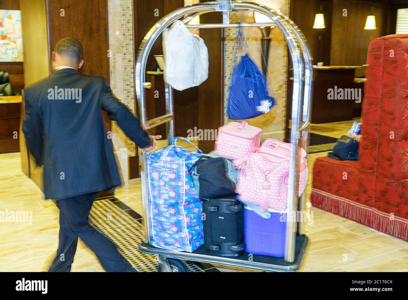 New Orleans Louisiana, Warehouse District, Marriott at the Convention Center, hotel hotel che alloggiano motel, catena, industria dell'ospitalità, hall, GUES Foto Stock
