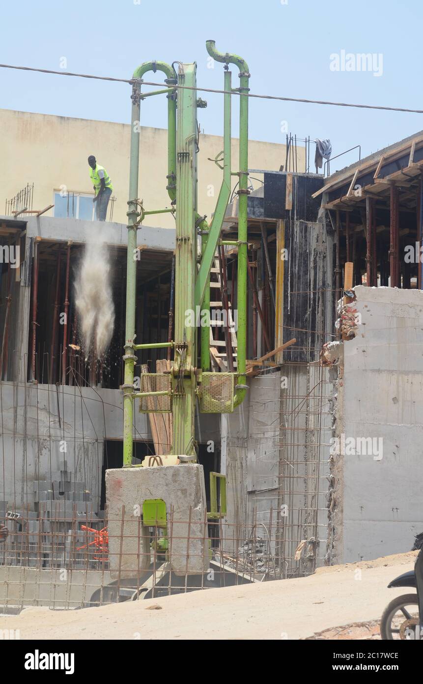 Boom edilizio alimentato a petrolio a Dakar, Senegal Foto Stock