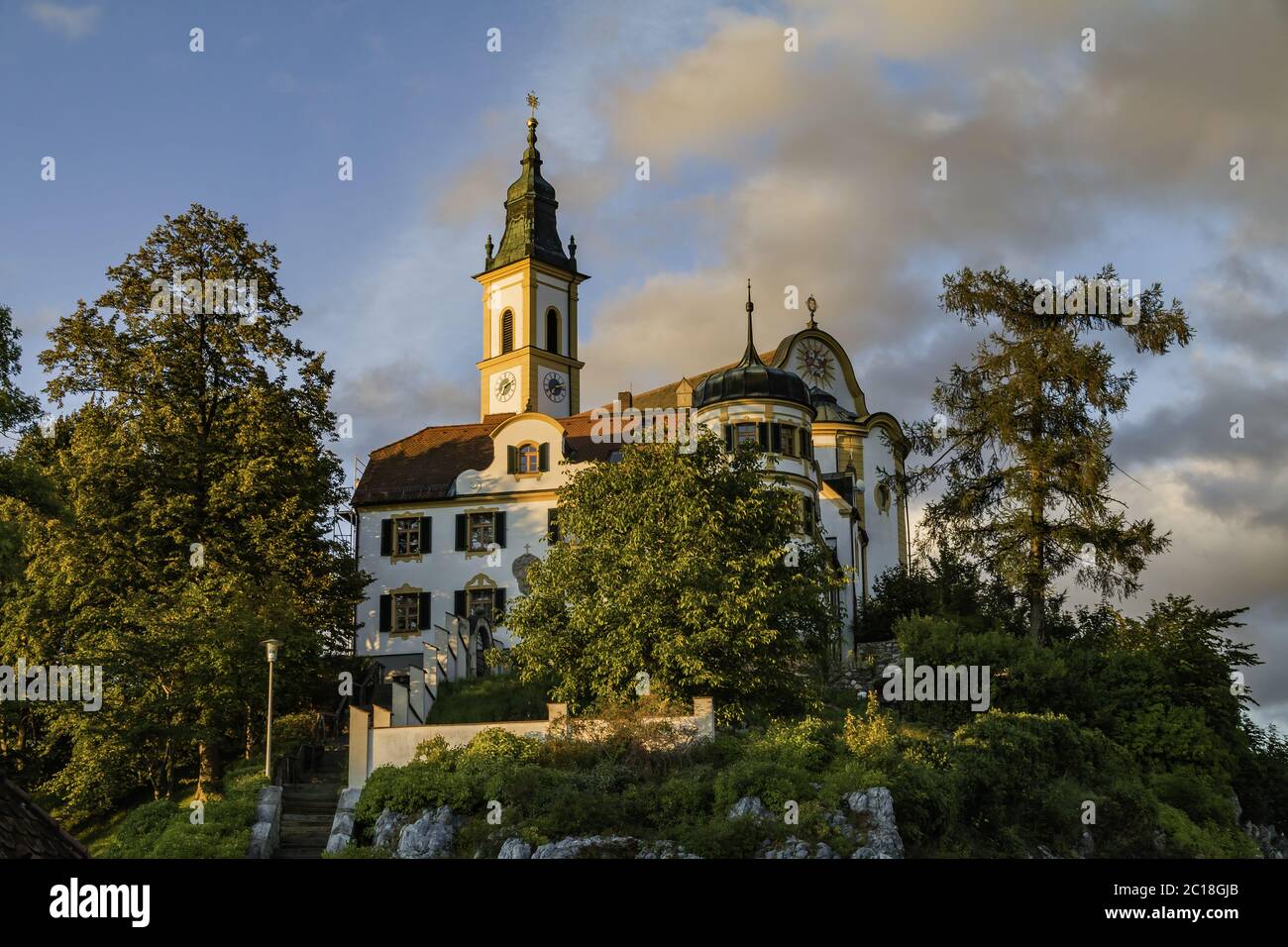 Chiostro sulla montagna croce, Pleystein al sole di sera, Palatinato superiore, Bavariani, Germania Foto Stock