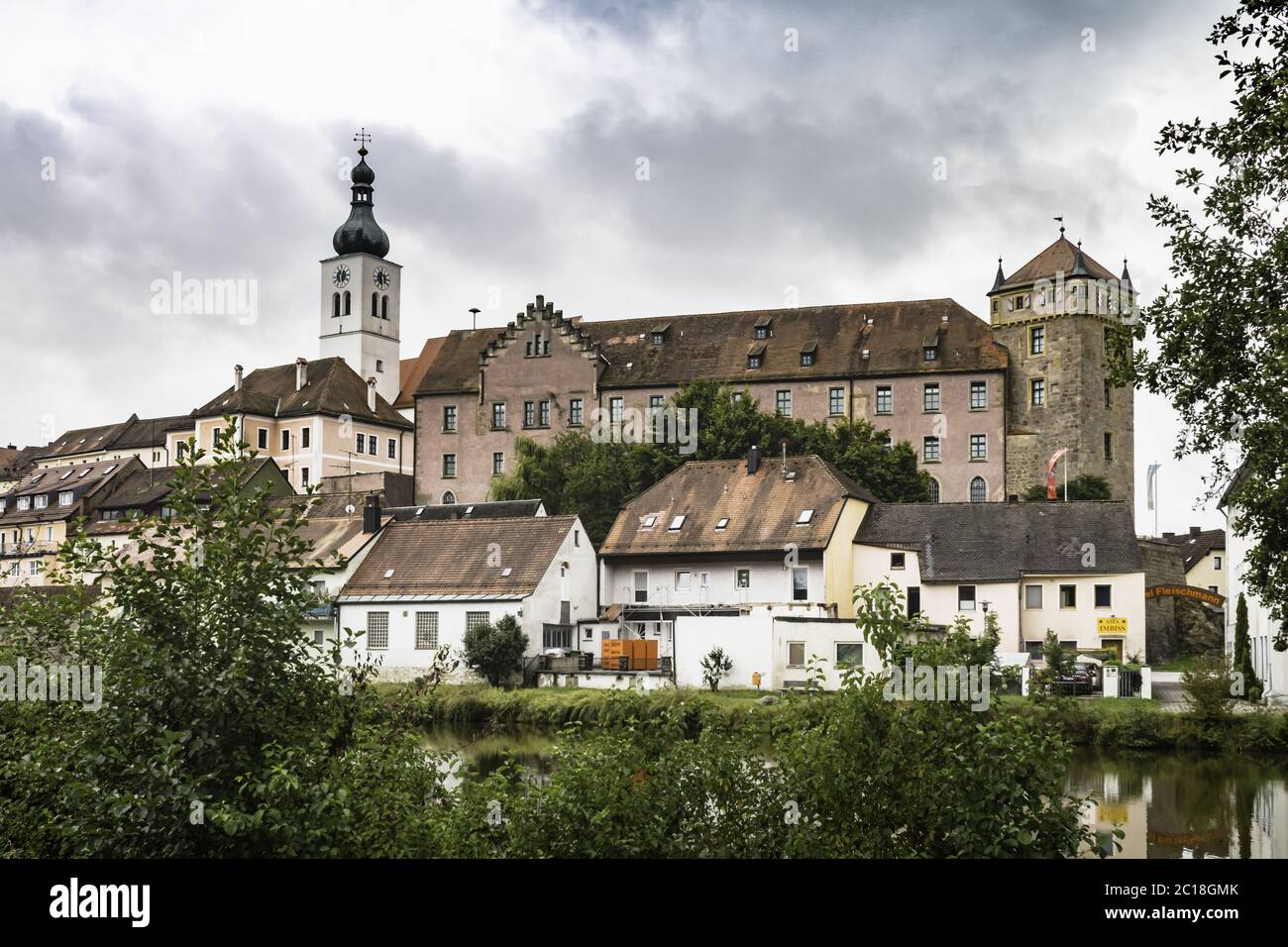 Paesaggio urbano, Neunburg vorm Wald, sul fiume Schwarzach, Palatinato superiore, Bavariani, Germania Foto Stock