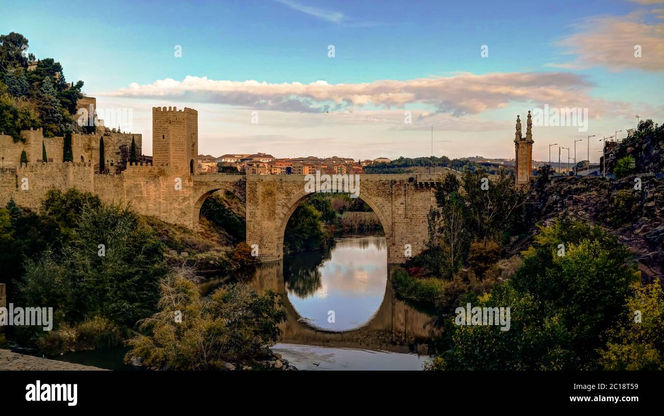 Ponte Alcantara a Toledo Foto Stock